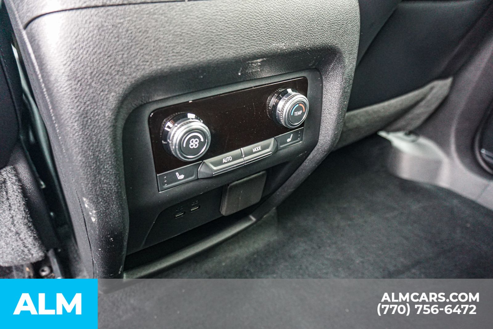 Used 2024 White GMC Denali image 65