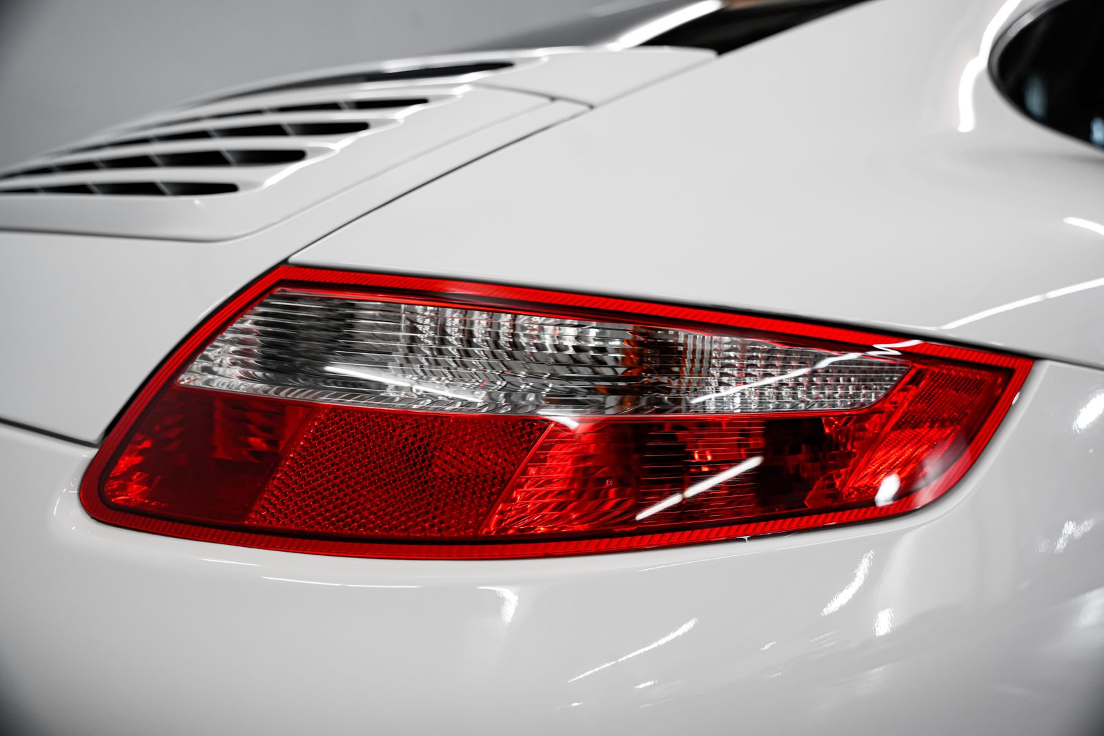 2006 Porsche 911 Carrera — photo 27
