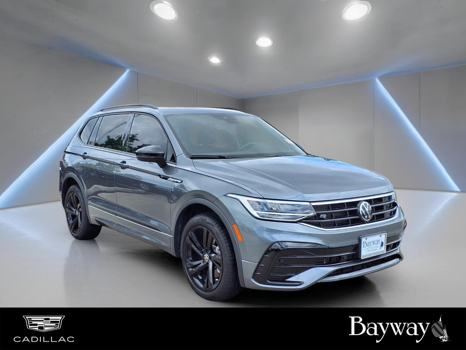 2024 Volkswagen Tiguan 2.0T SE R-Line Black - 4
