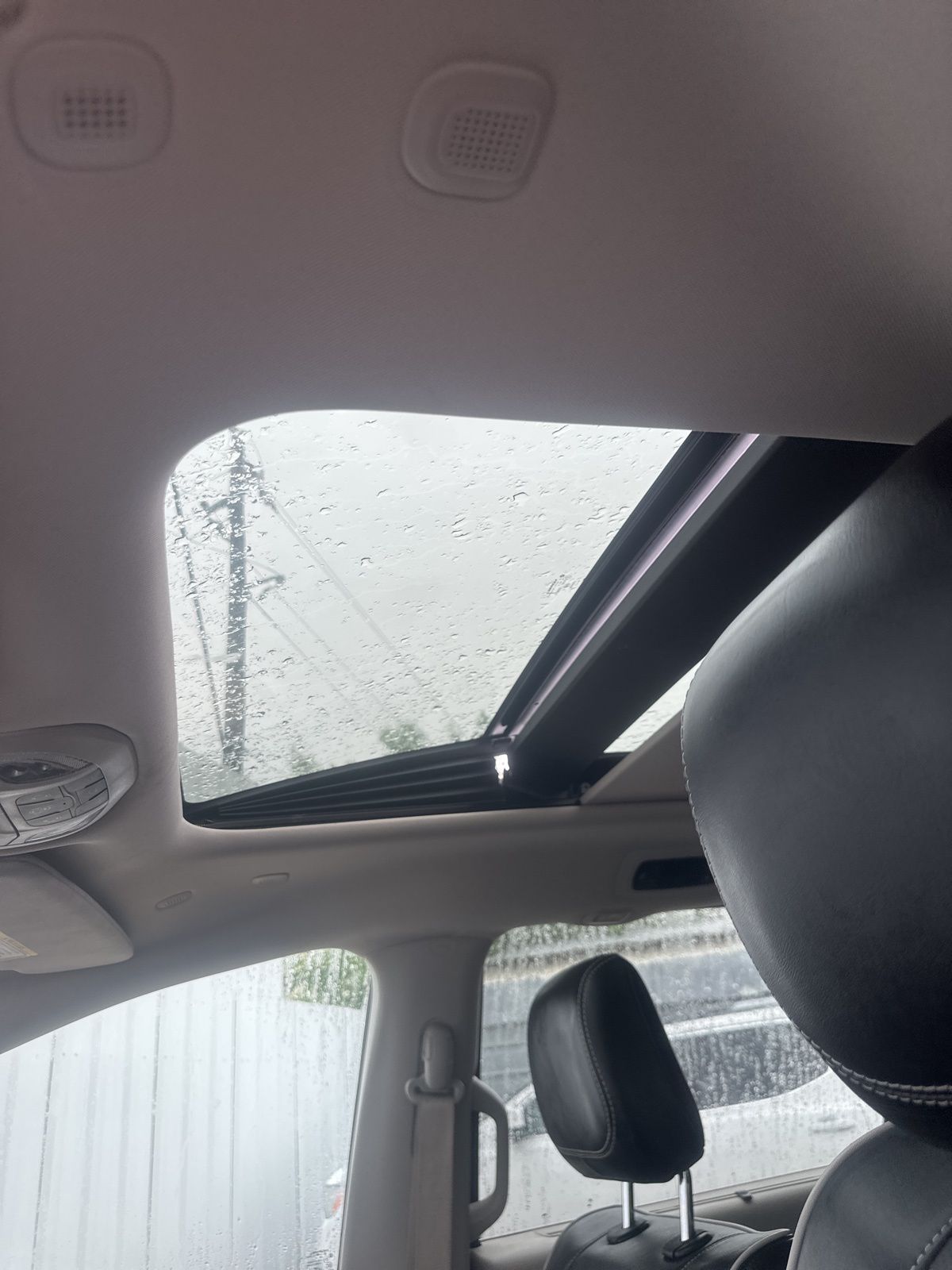 Used Car 2023 Chrysler Pacifica  Limited For Sale Under $30,000 In Austin, Texas