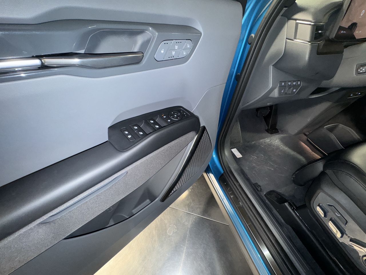 2026 Kia EV9 Land photo 15