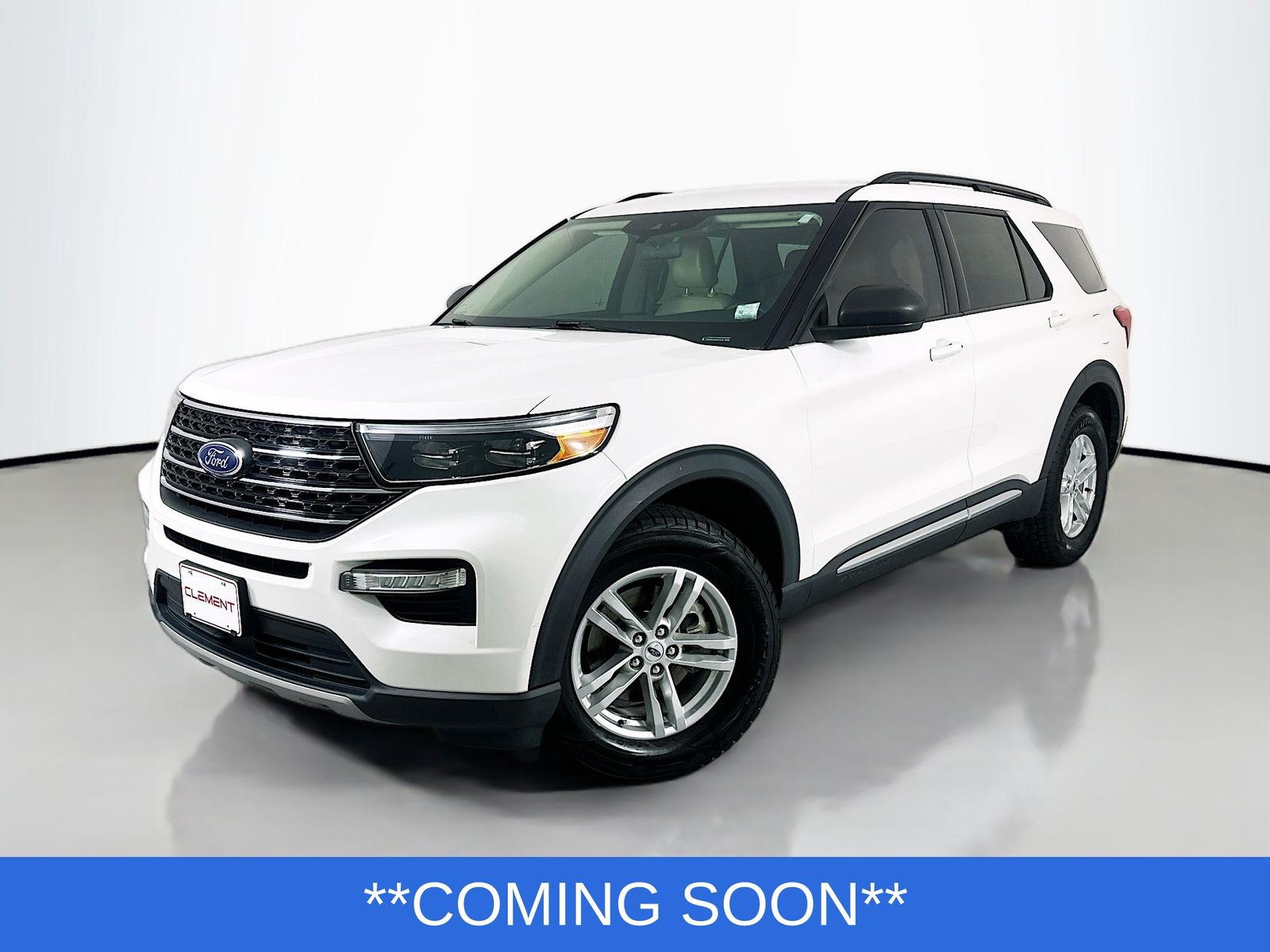 Star White Metallic Tri-Coat 2022 Ford Explorer XLT AWD SUV / Crossover All-Wheel Drive Automatic