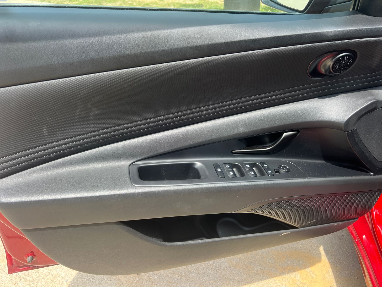Certified Used 2025 Red Hyundai SEL Sport image 9