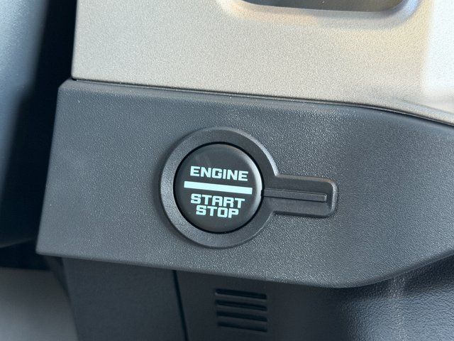 New 2026 Avalanche Gray Ford Outer Banks image 30