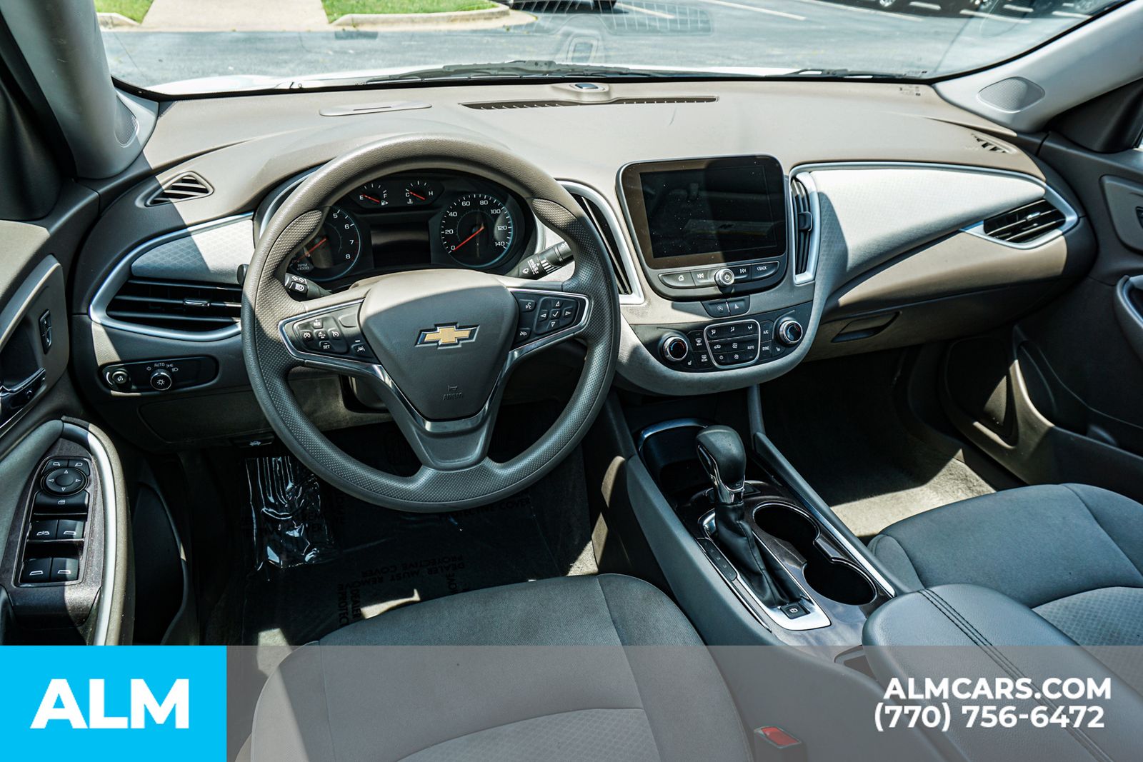 Used 2024 White Chevrolet LT image 29