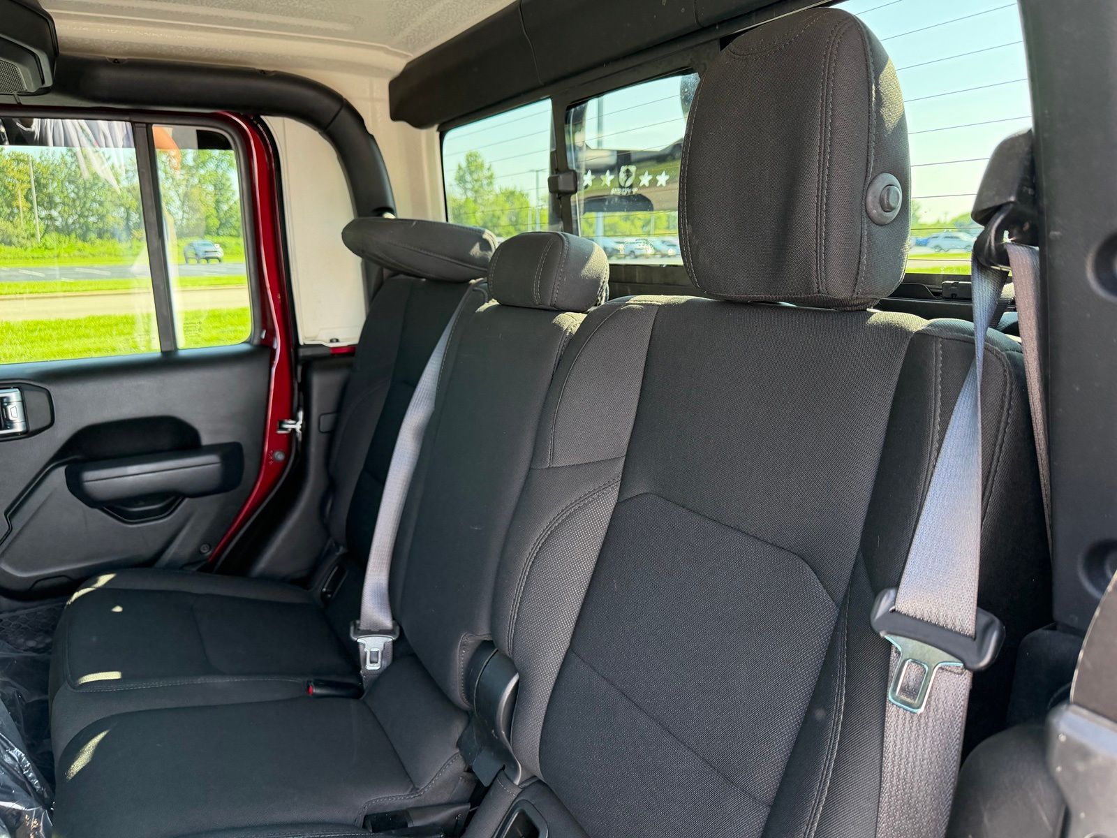 2022 Jeep Gladiator image 12