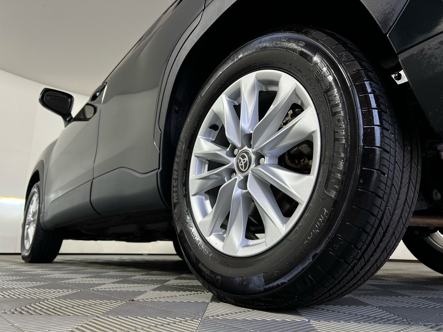 Thumbnail: 2024 Toyota Corolla Cross - 25