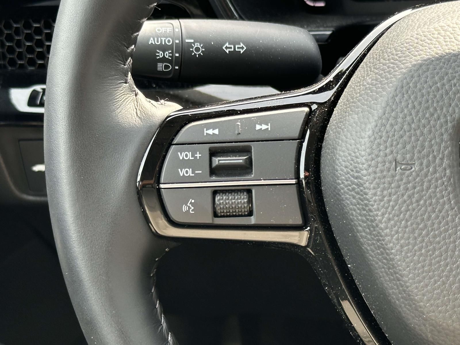 Used 2026 Gray Honda EX-L image 30