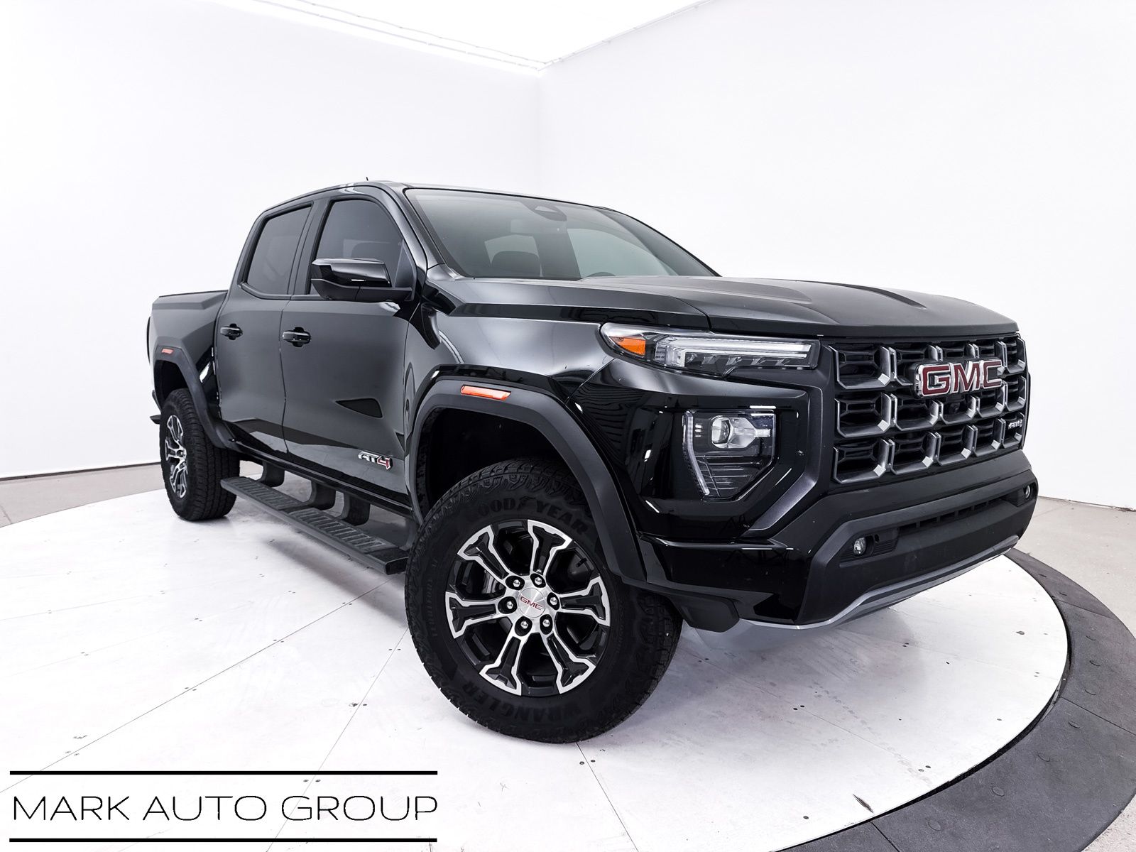 2024 GMC Canyon AT4