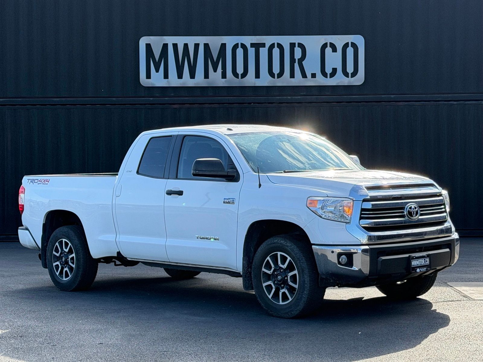  2016 Toyota Tundra   