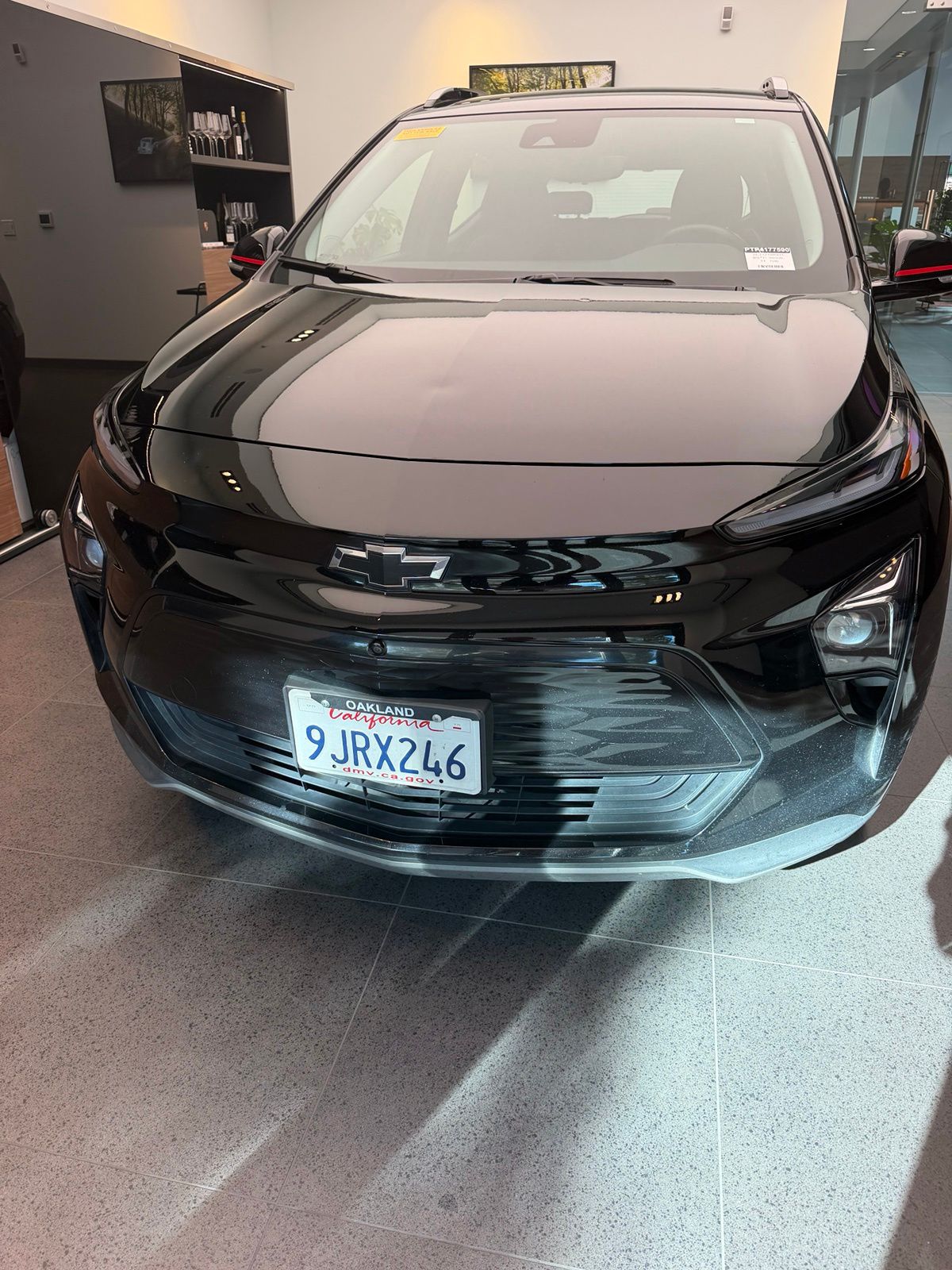 2023 Chevrolet Bolt EUV Premier — full photo 1 of 8