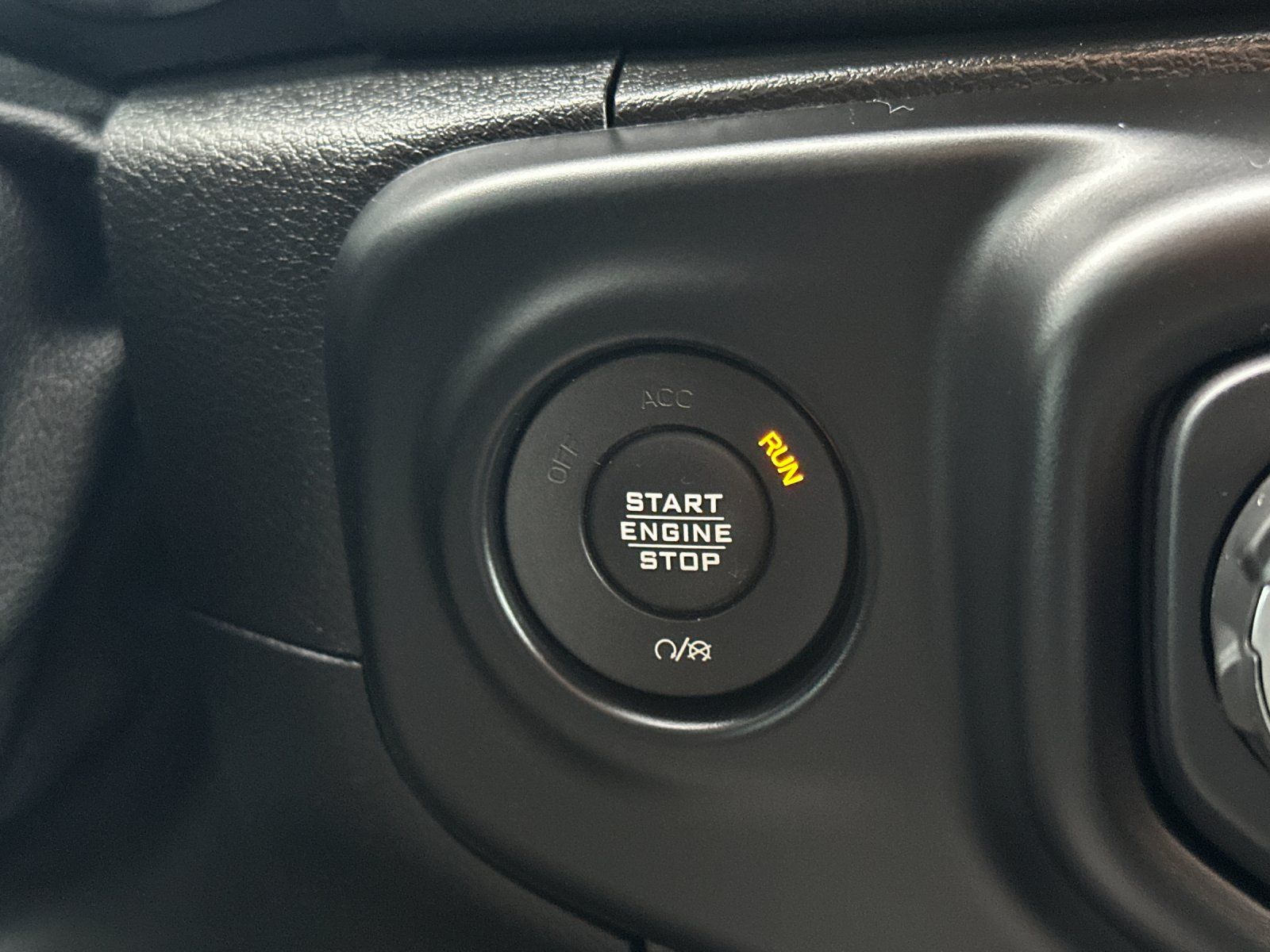 used 2020 Jeep Gladiator car, priced at $27,498