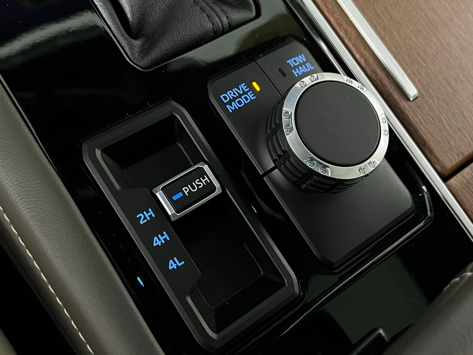 Thumbnail: 2023 Toyota Tundra - 21