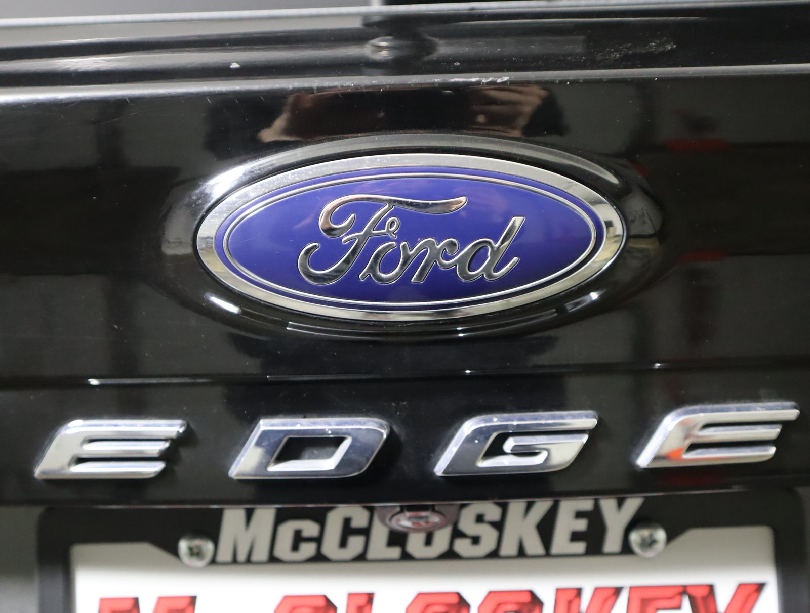 2022 Ford Edge Titanium photo