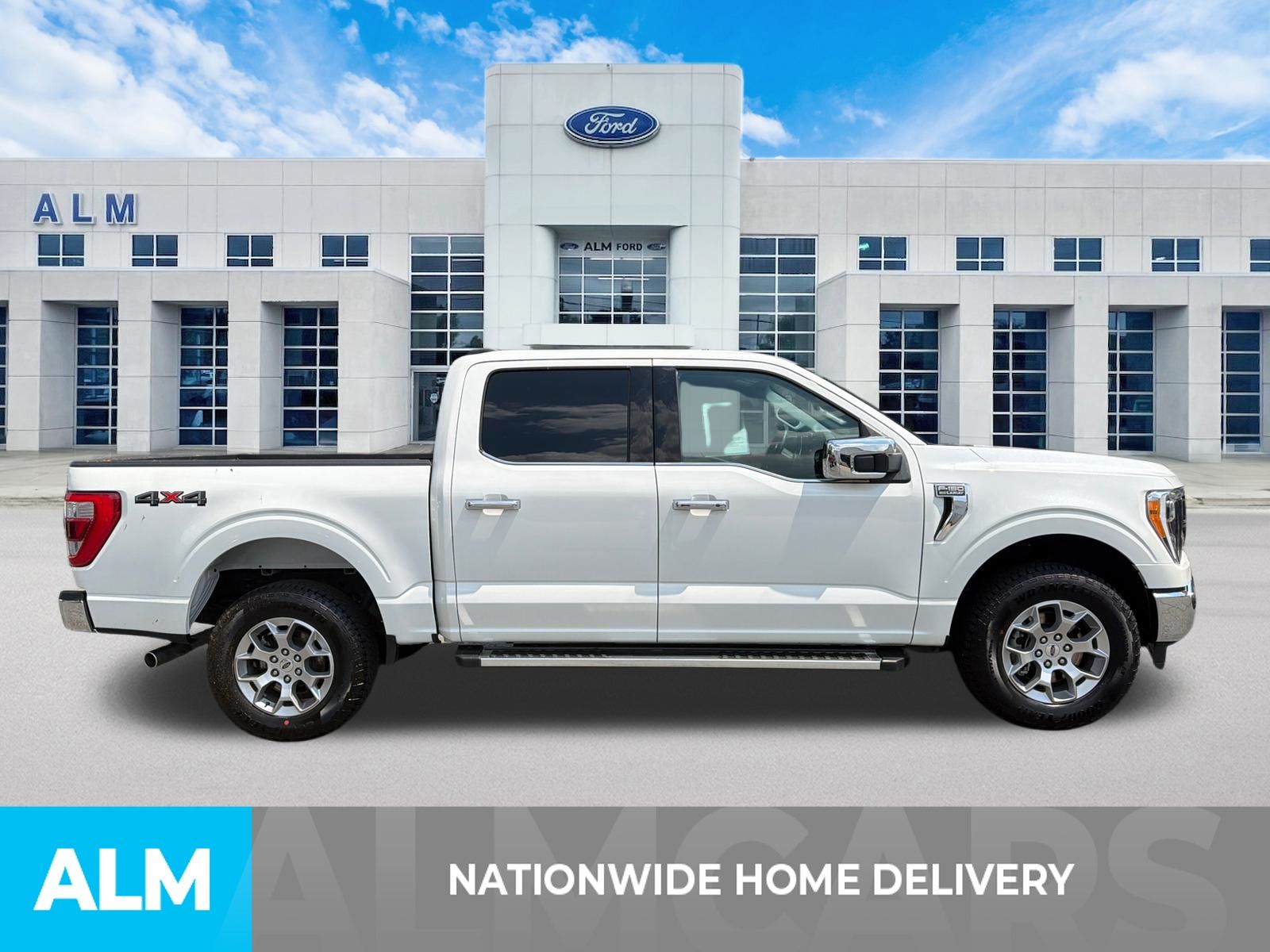 Used 2023 White Ford Lariat image 4