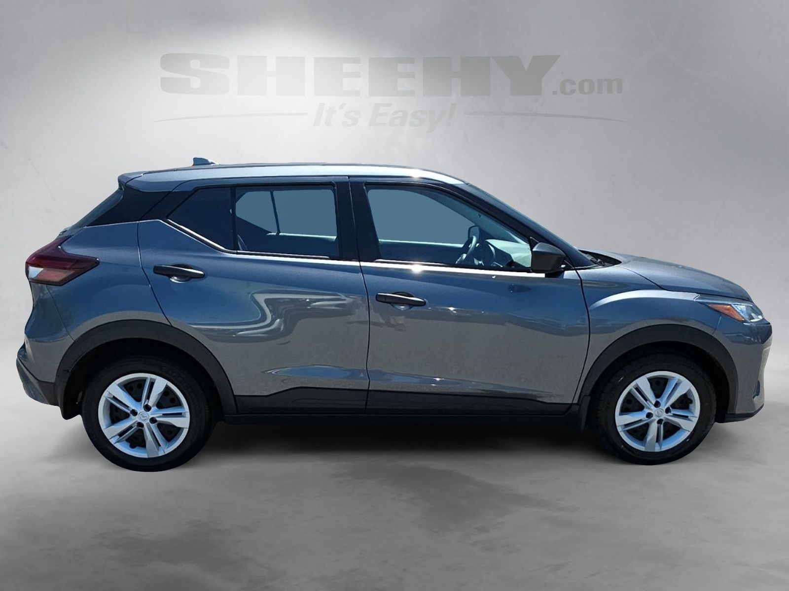 Used 2024 Gray Nissan S image 10