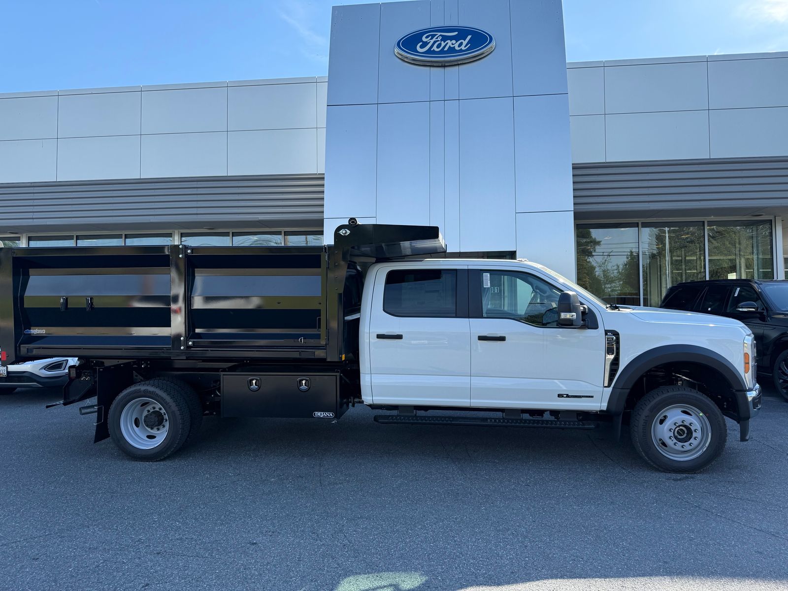 2026 Ford F-550 XL 4x4 Crew Cab 203-In DRW's photo