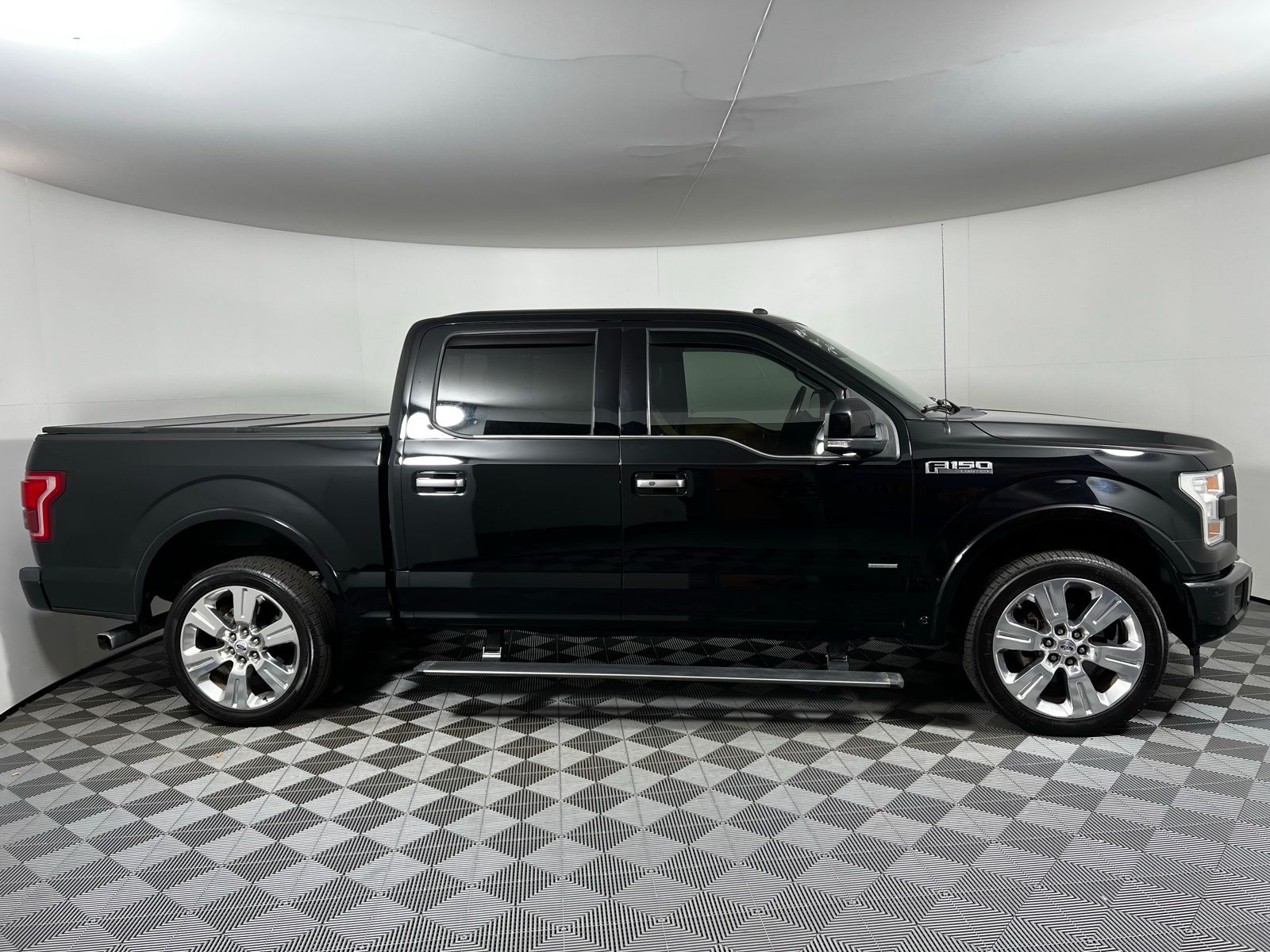 Thumbnail: 2017 Ford F-150 - 4