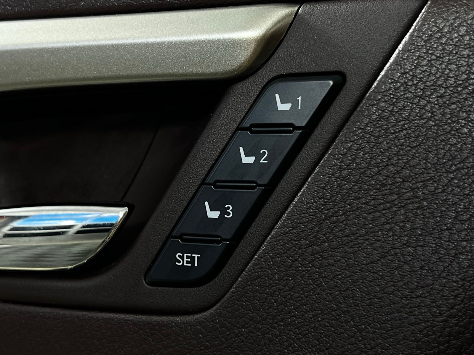 Thumbnail: 2019 Lexus RX - 15