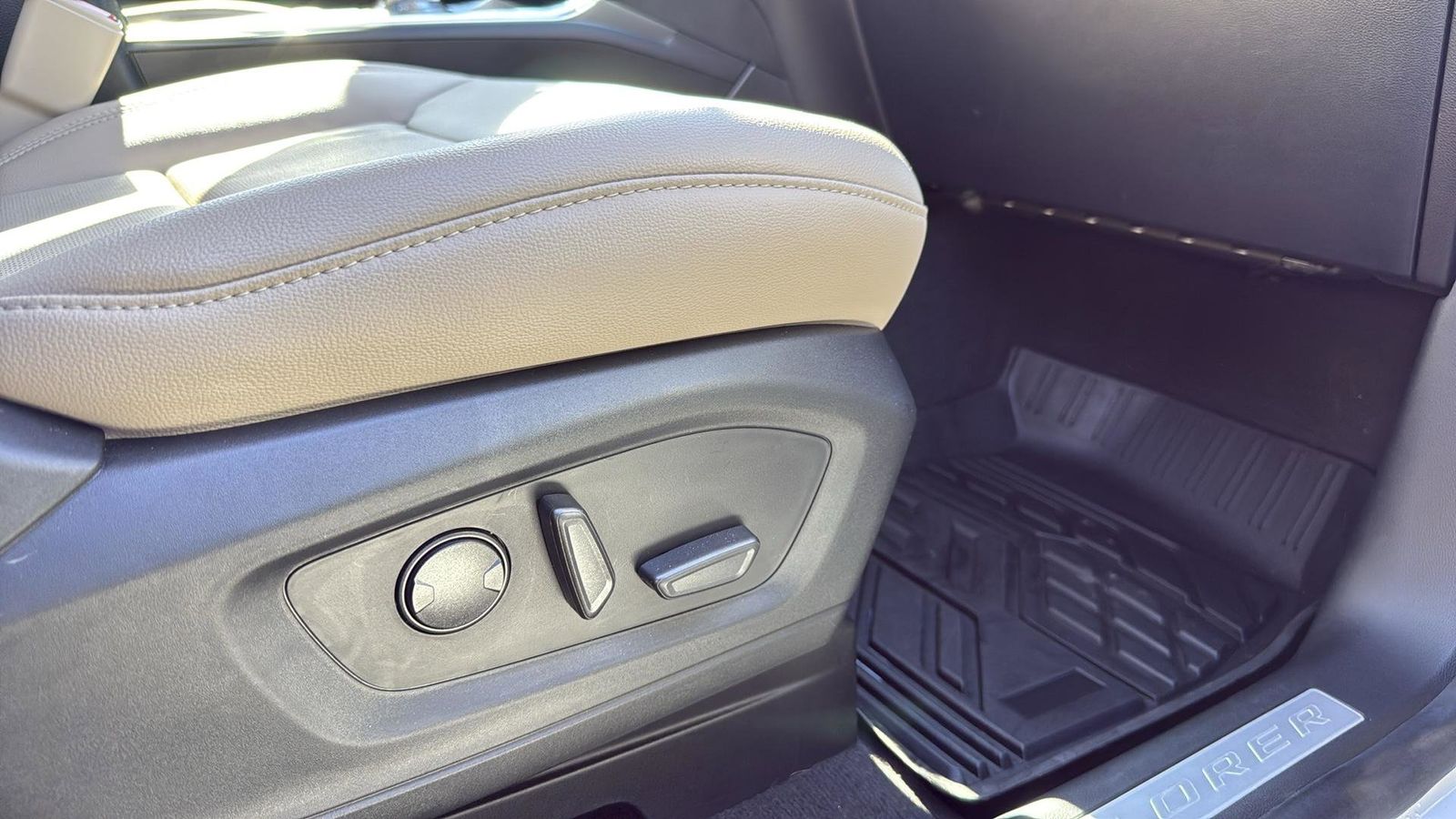 Used Car 2022 Ford Explorer  Limited For Sale Under $35,000 In Austin, Texas