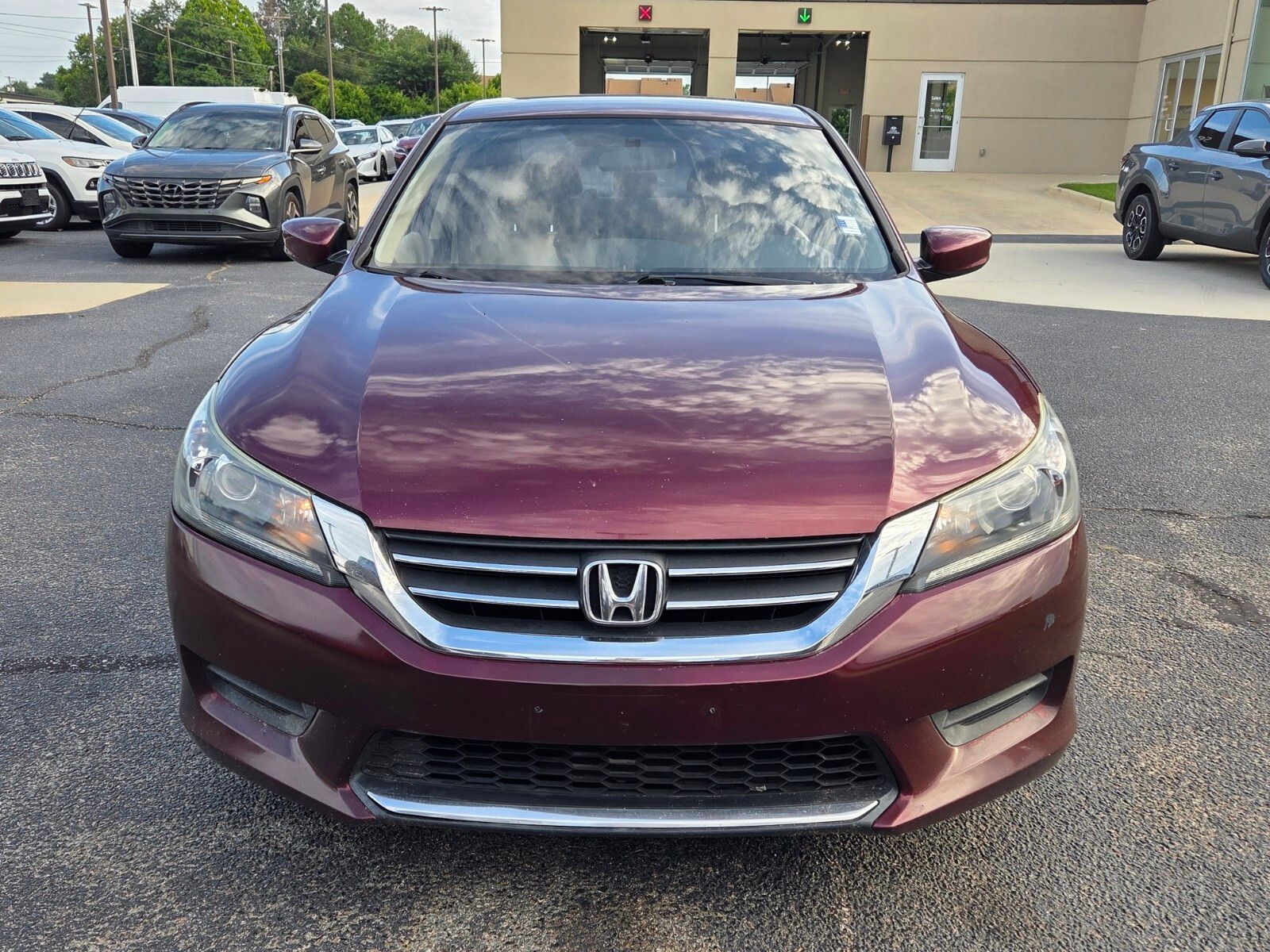 Used 2014  Honda LX image 2
