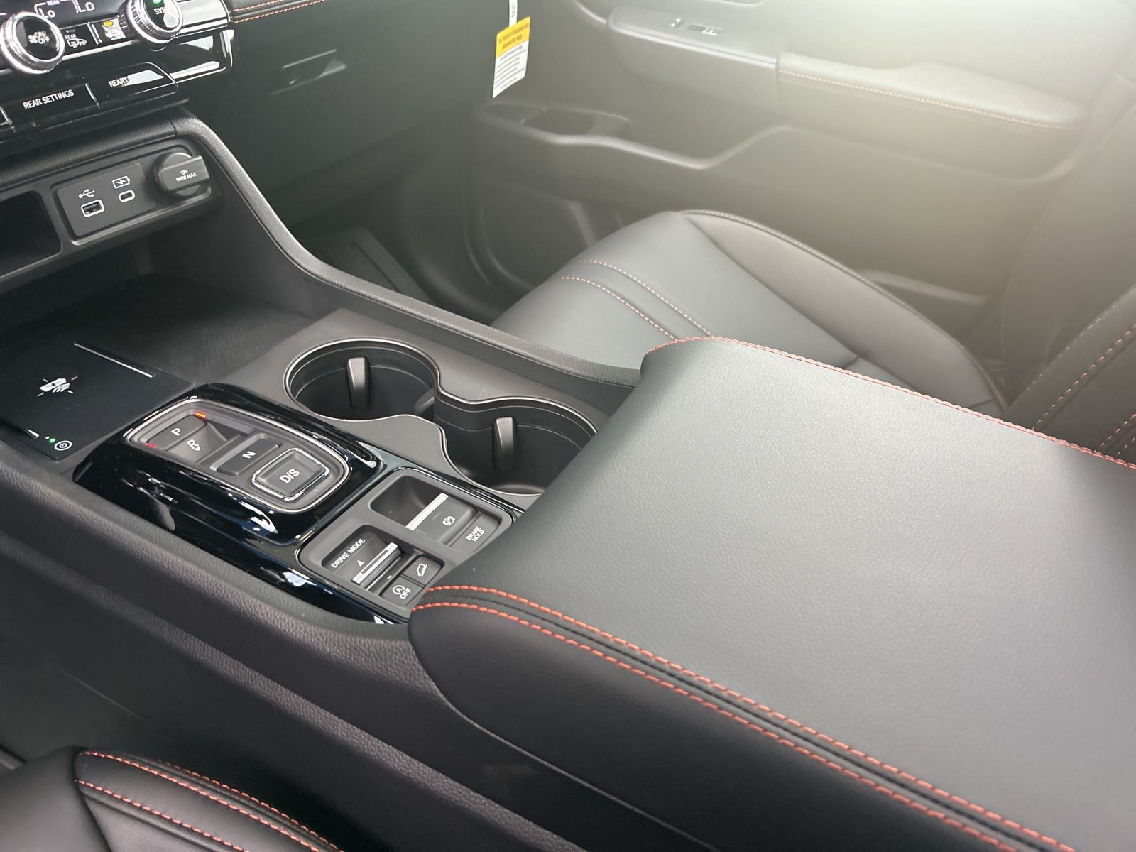 2025 Honda Pilot TrailSport - Photo 18