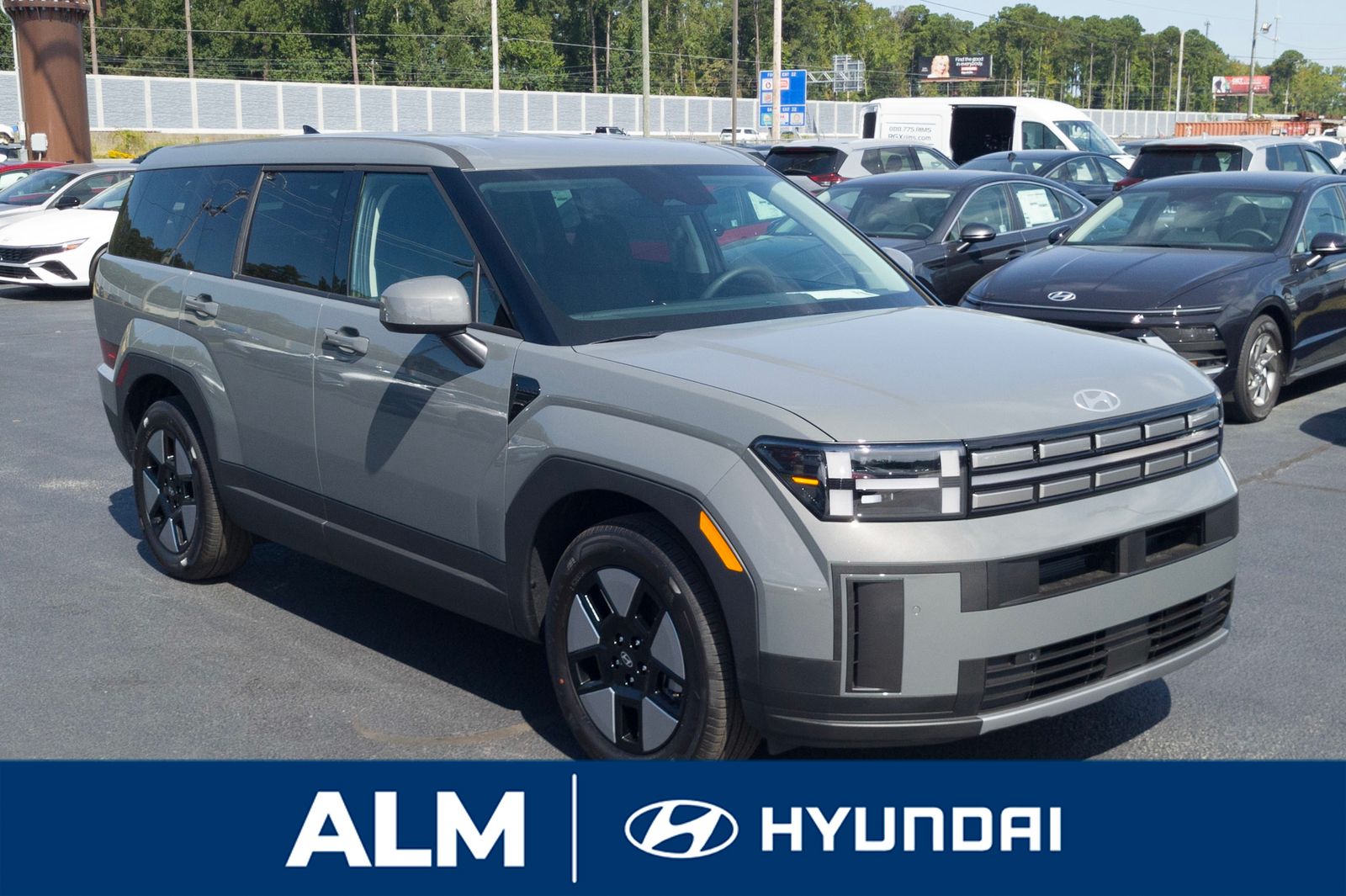 2026 Hyundai Santa Fe SE photo 3