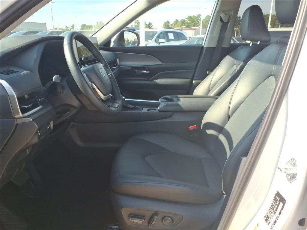 2025 Toyota Grand Highlander XLE  at Classic Toyota Galveston