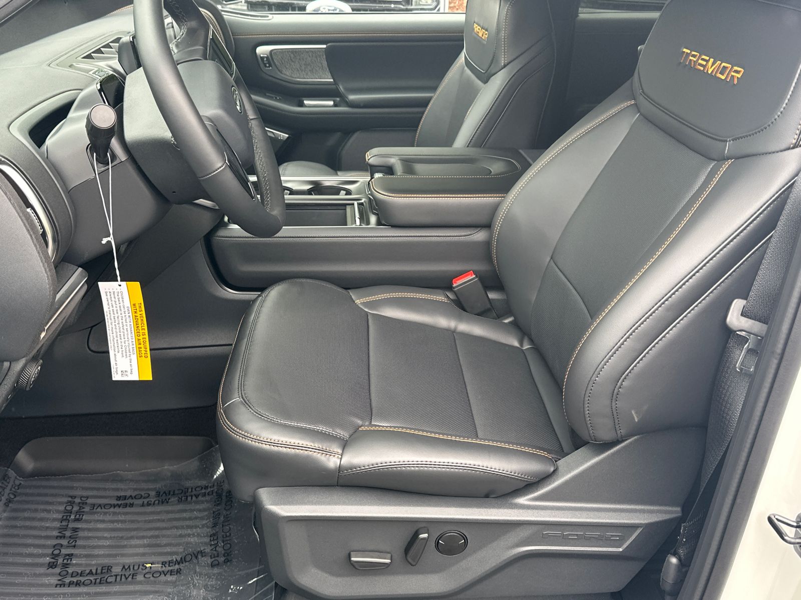 New 2026 Star White Metallic Tri-Coat Ford Tremor® image 10