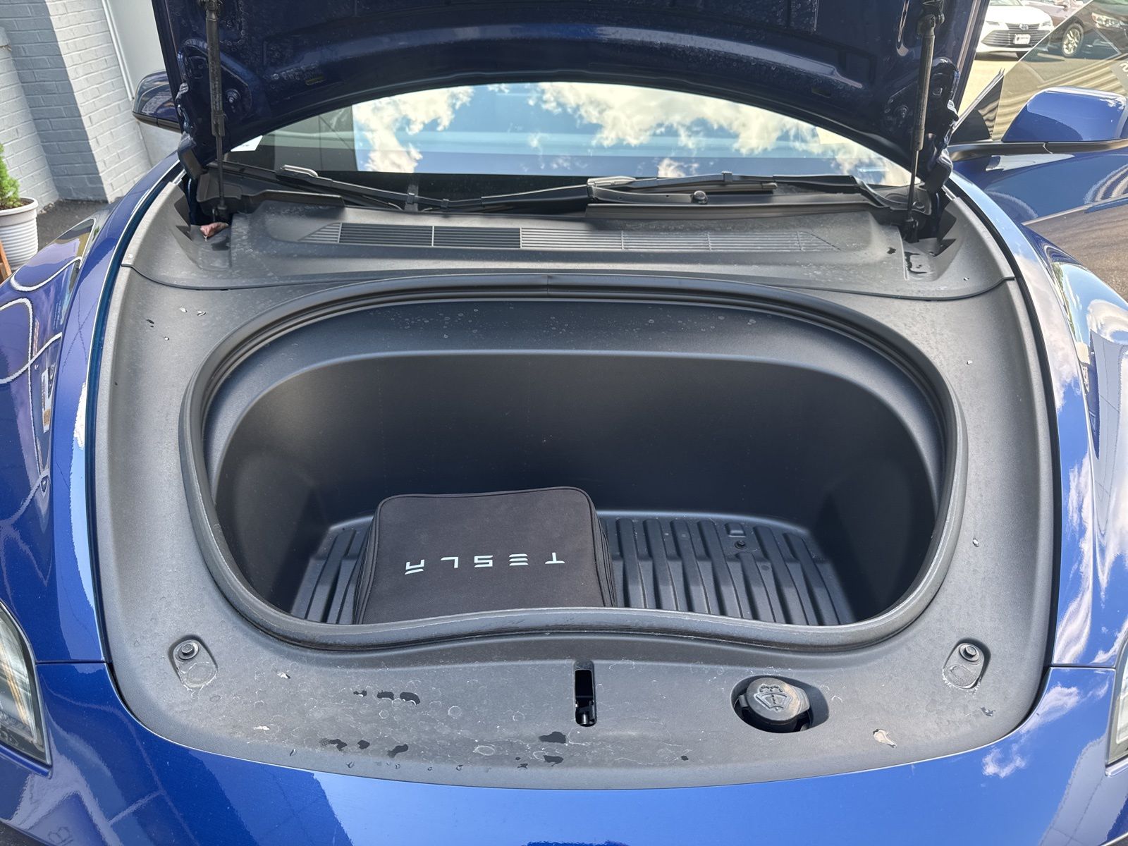 Used 2025 Deep Blue Metallic Tesla Long Range image 36