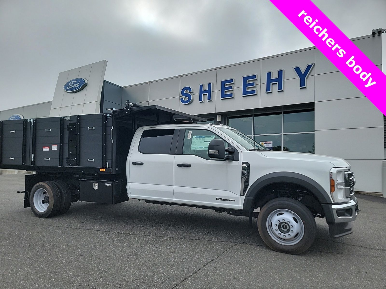 2025 Ford F-550 XL 4x4 Crew Cab 203-In DRW's photo