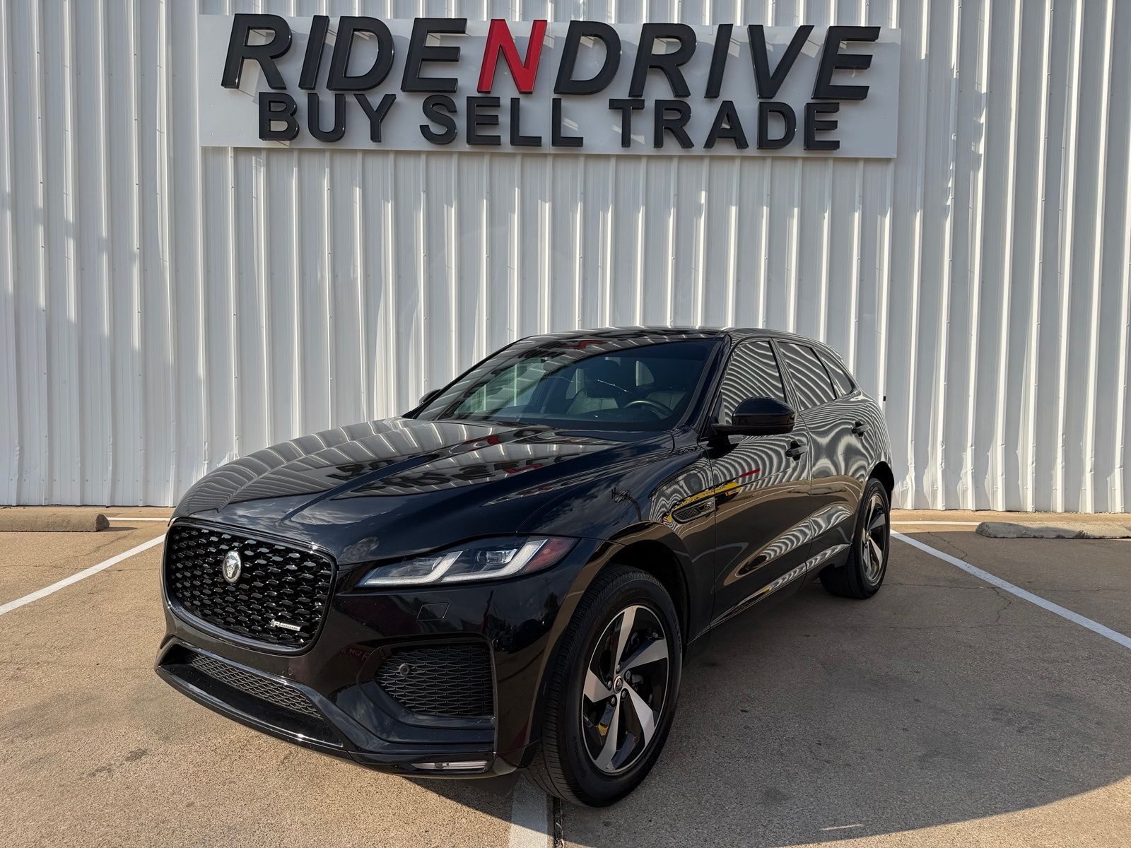 Santorini Black Metallic 2025 Jaguar F-PACE SUV / Crossover All-Wheel Drive 8-Speed Automatic