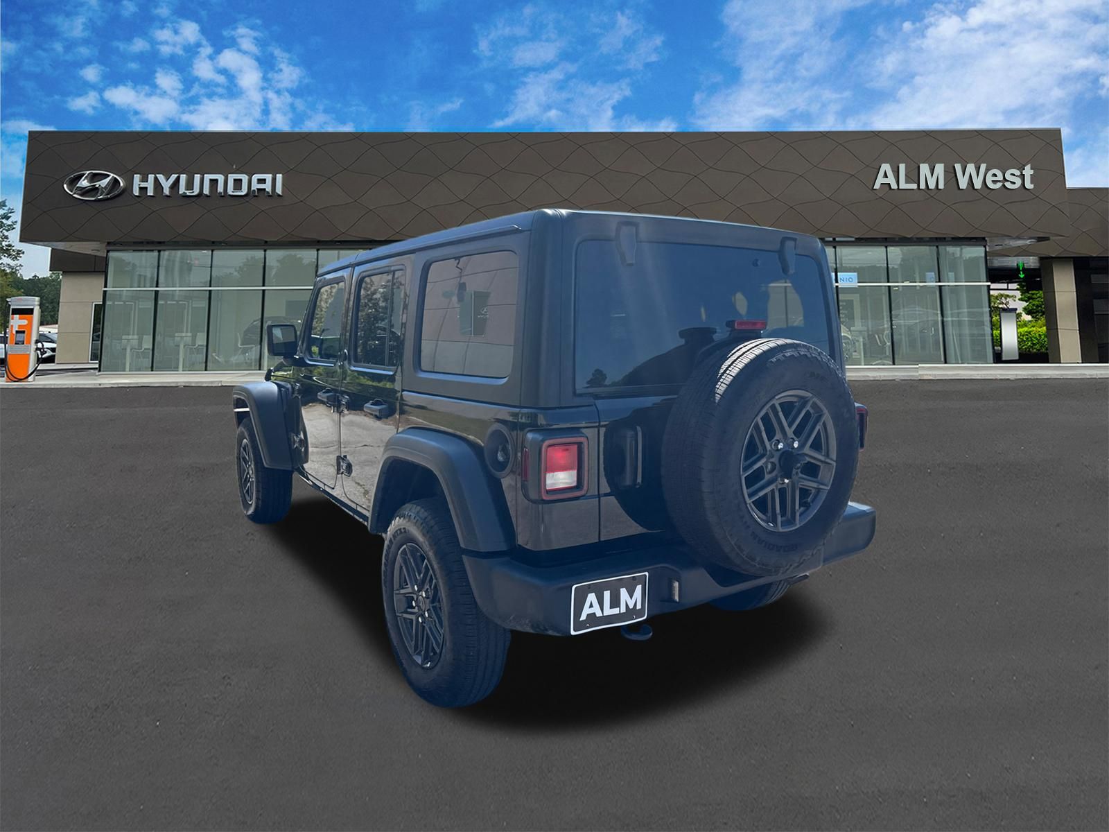 Used 2025 Black Jeep Sport S image 7