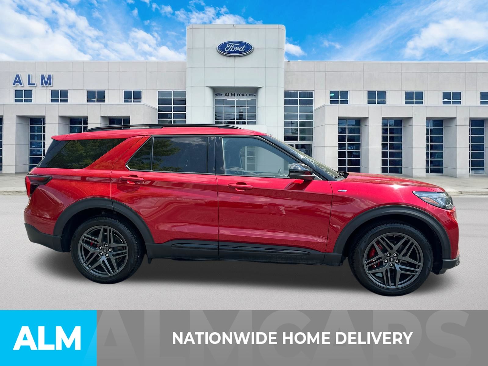 Used 2025 Rapid Red Metallic Tinted Clearcoat Ford ST-Line image 4