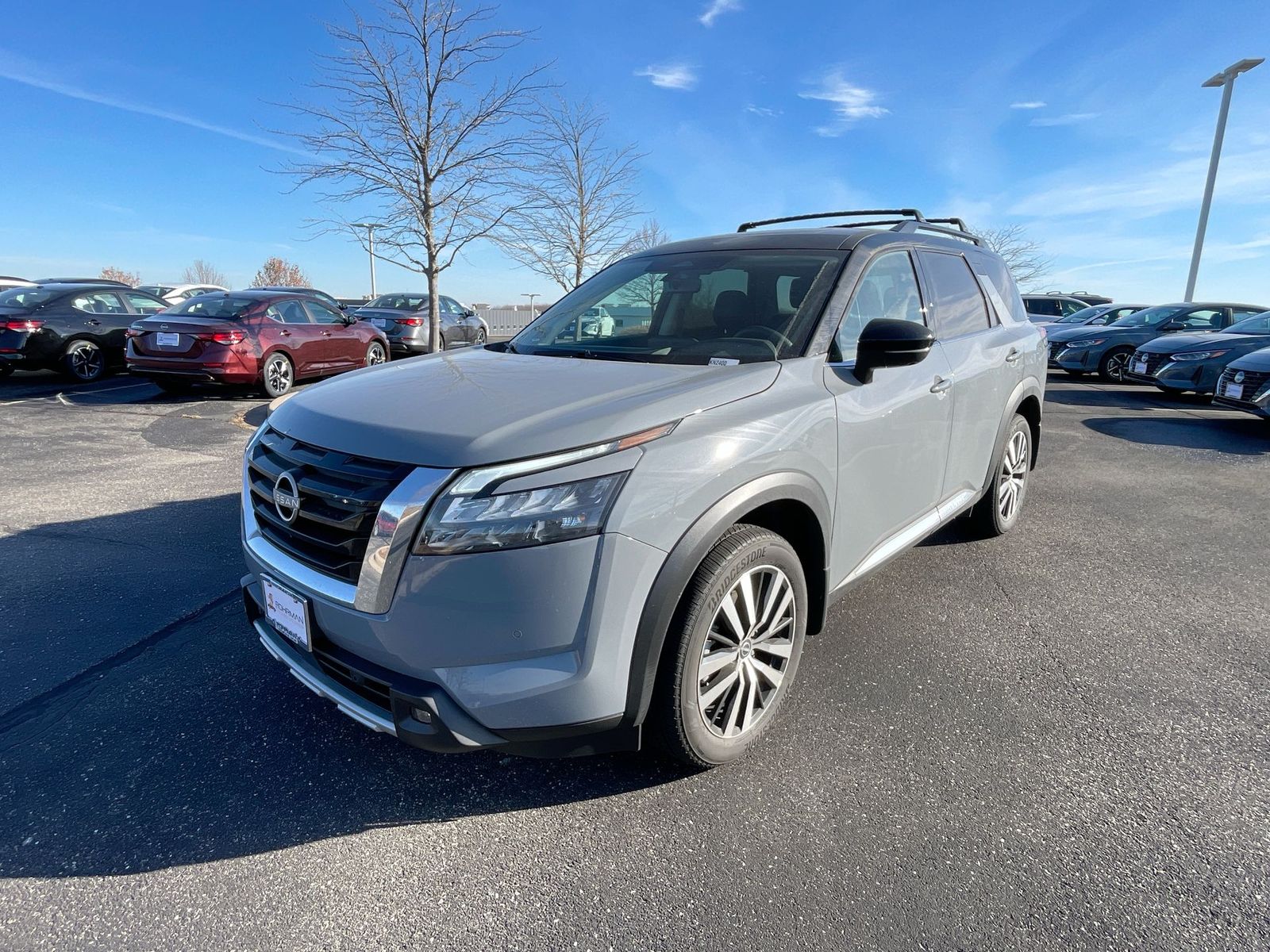 2025 Nissan Pathfinder Platinum 25