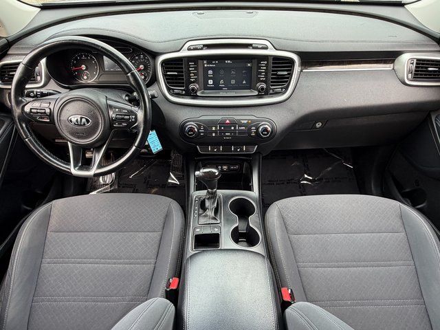Used 2017 Titanium Silver Kia LX image 3