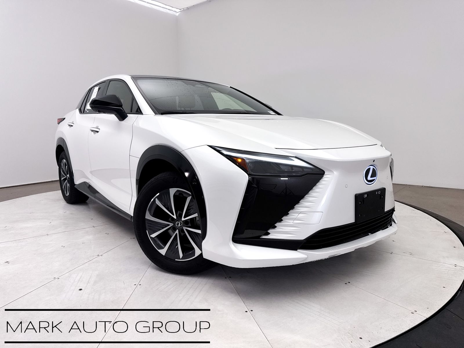2023 Lexus RZ 450e Premium AWD with 20 inch Wheels    