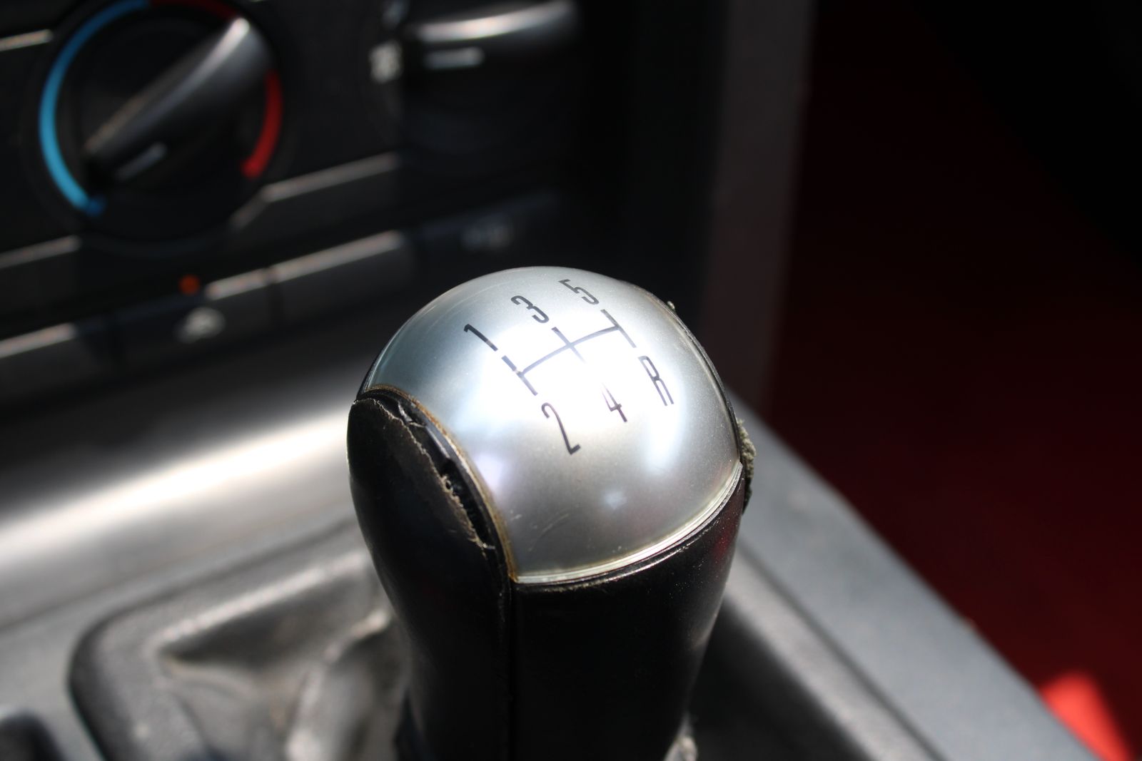 Used 2006 Black Ford GT Deluxe image 15