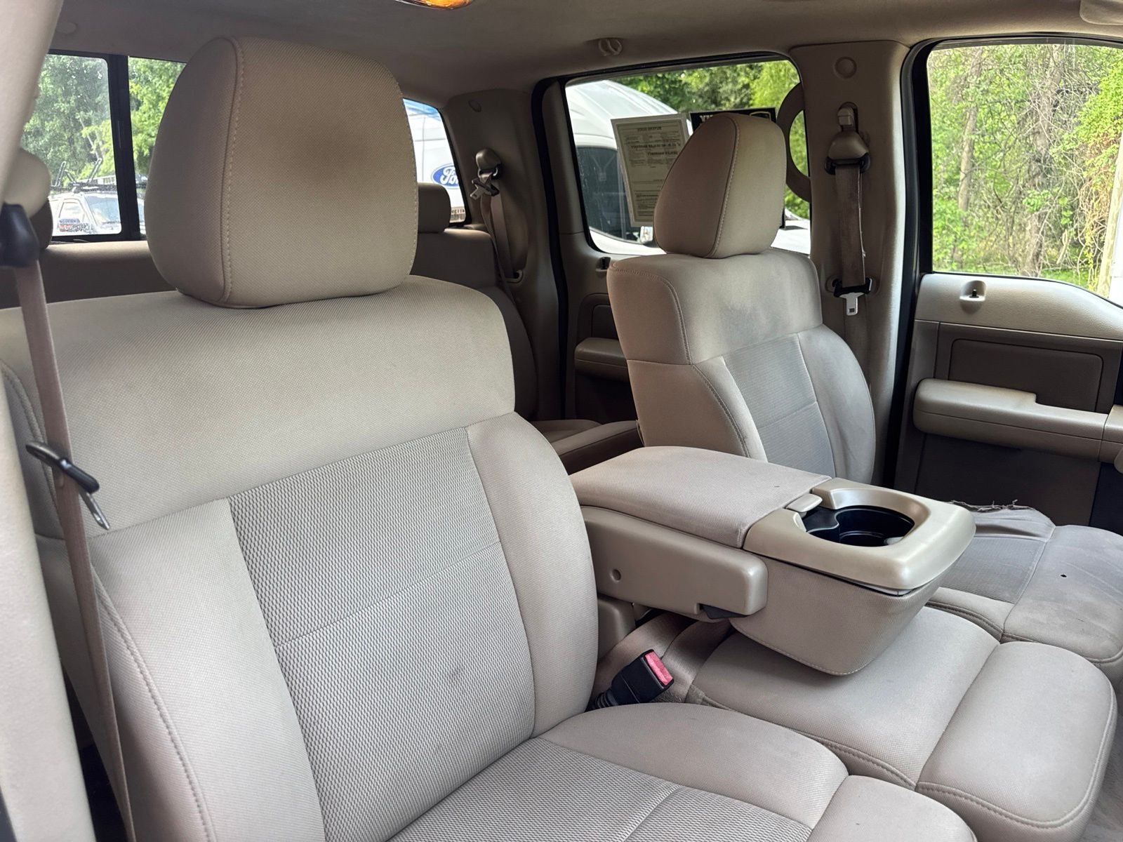 Used 2004 Beige Ford FX4 image 26