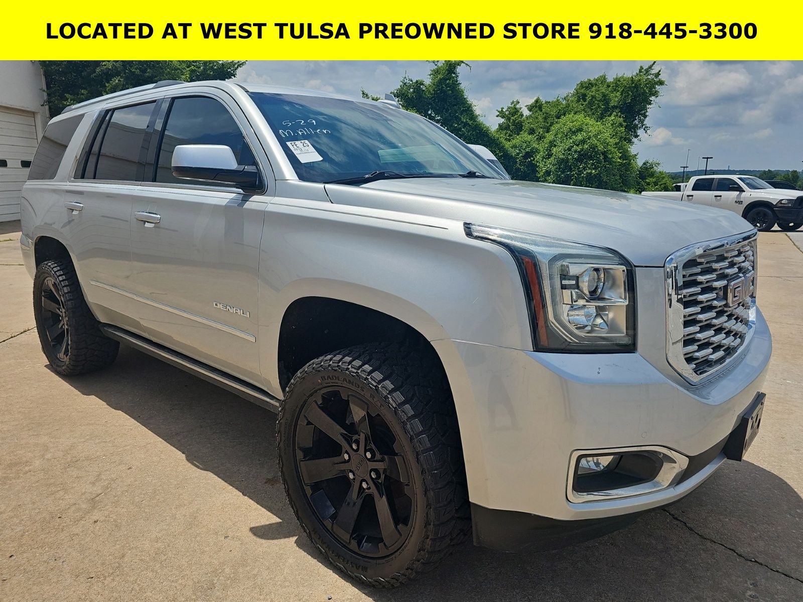 2019 GMC Yukon 4WD Denali's photo