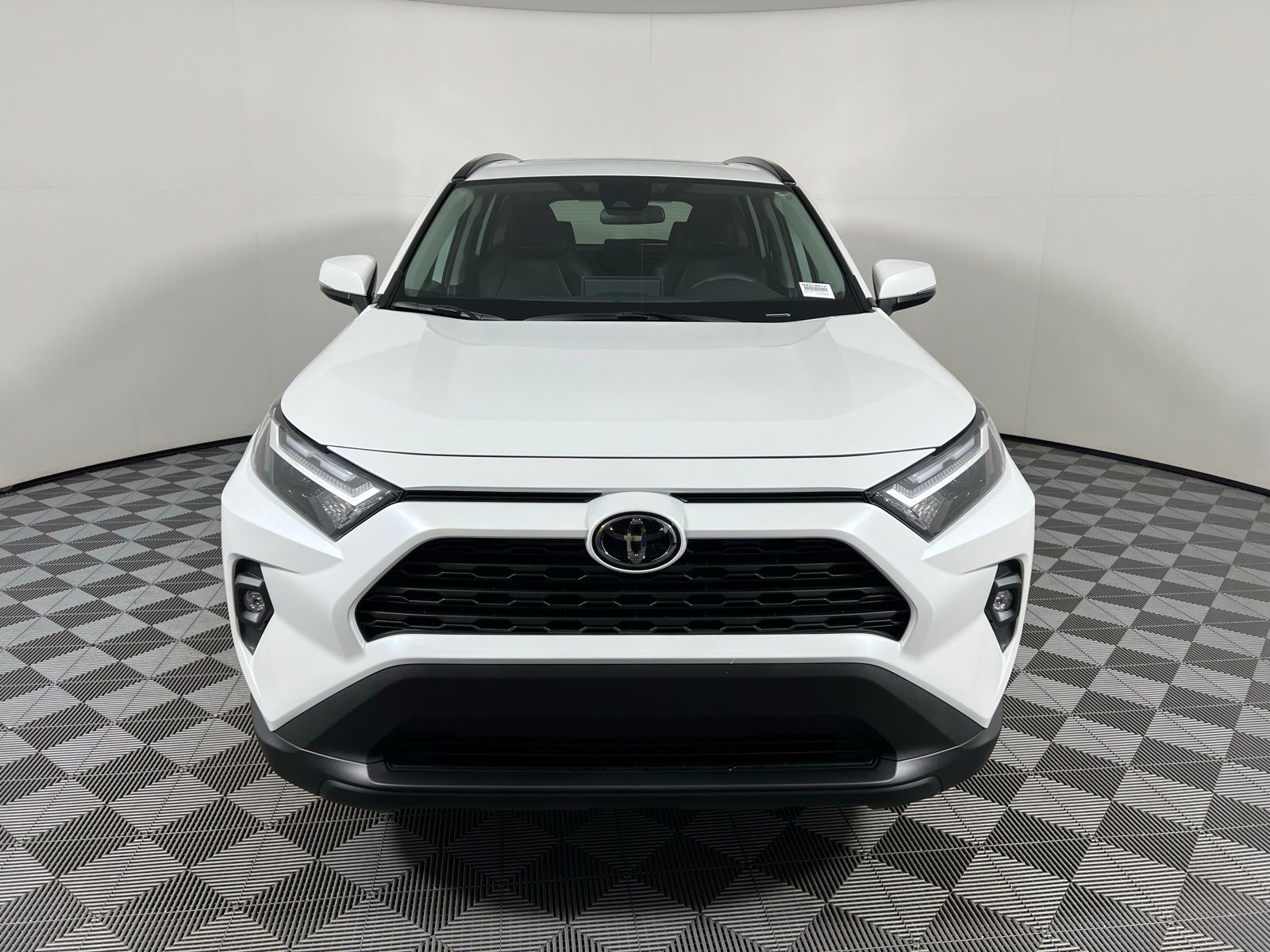 Thumbnail: 2022 Toyota RAV4 - 3
