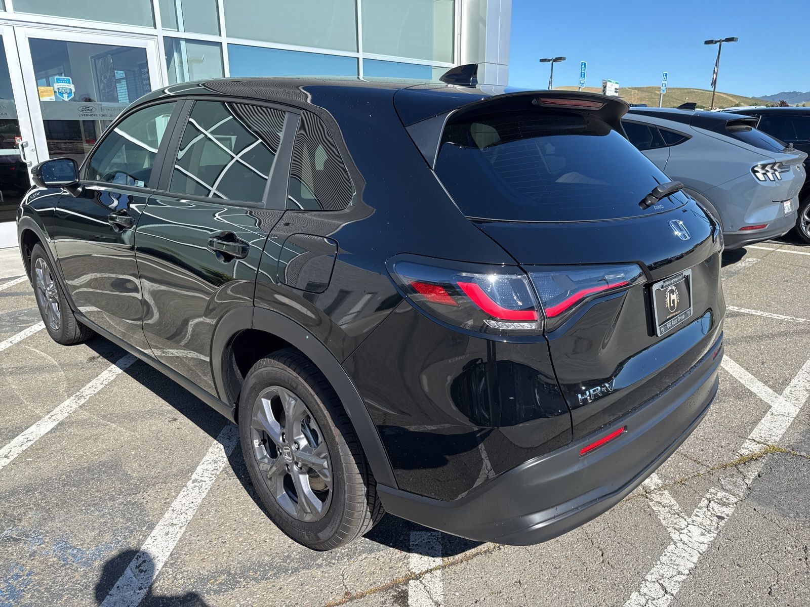 Used 2026  Honda LX image 3