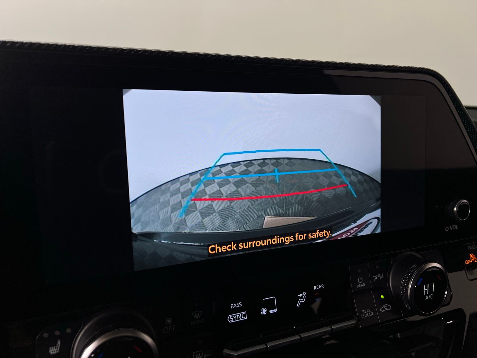 Thumbnail: 2025 Toyota Highlander - 20