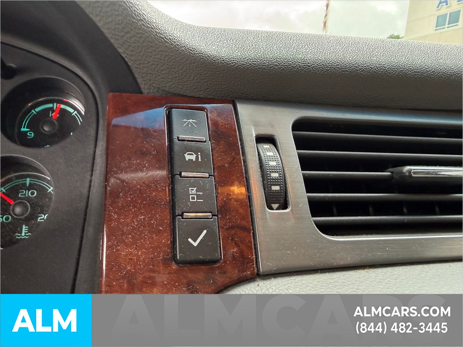 Used 2013 Silver Chevrolet LT image 20