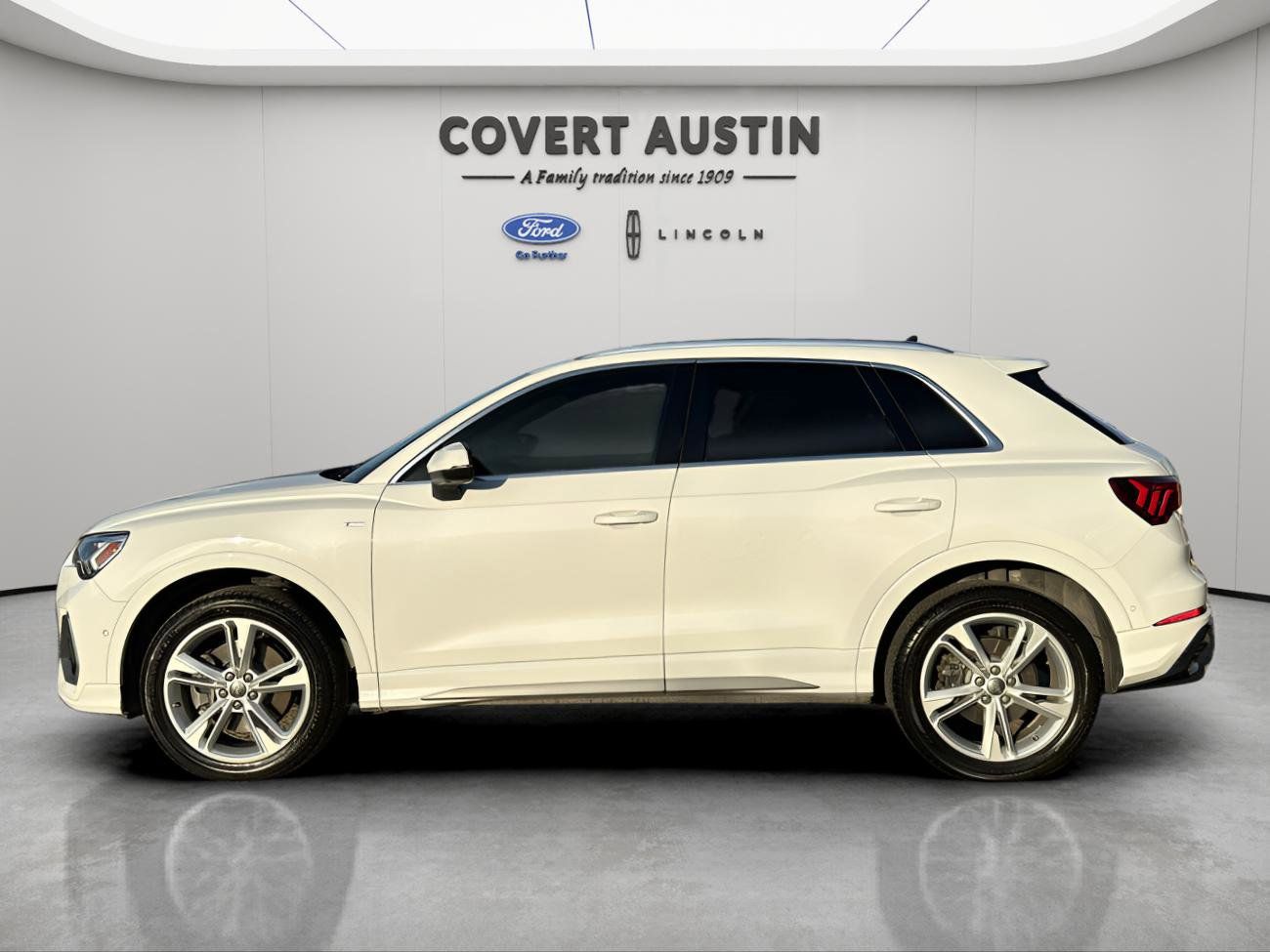 Used Car 2020 Audi Q3  Premium S Line For Sale Under $25,000 In Austin, Texas