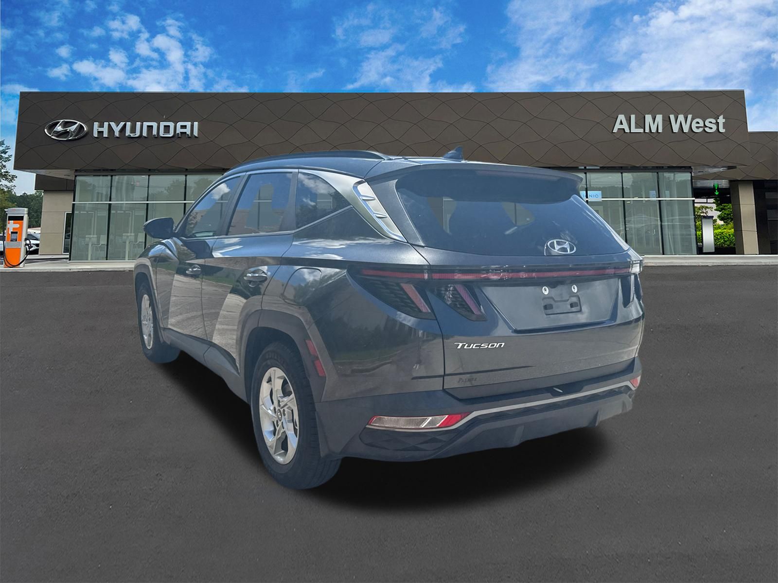 Used 2022 Gray Hyundai SEL image 7