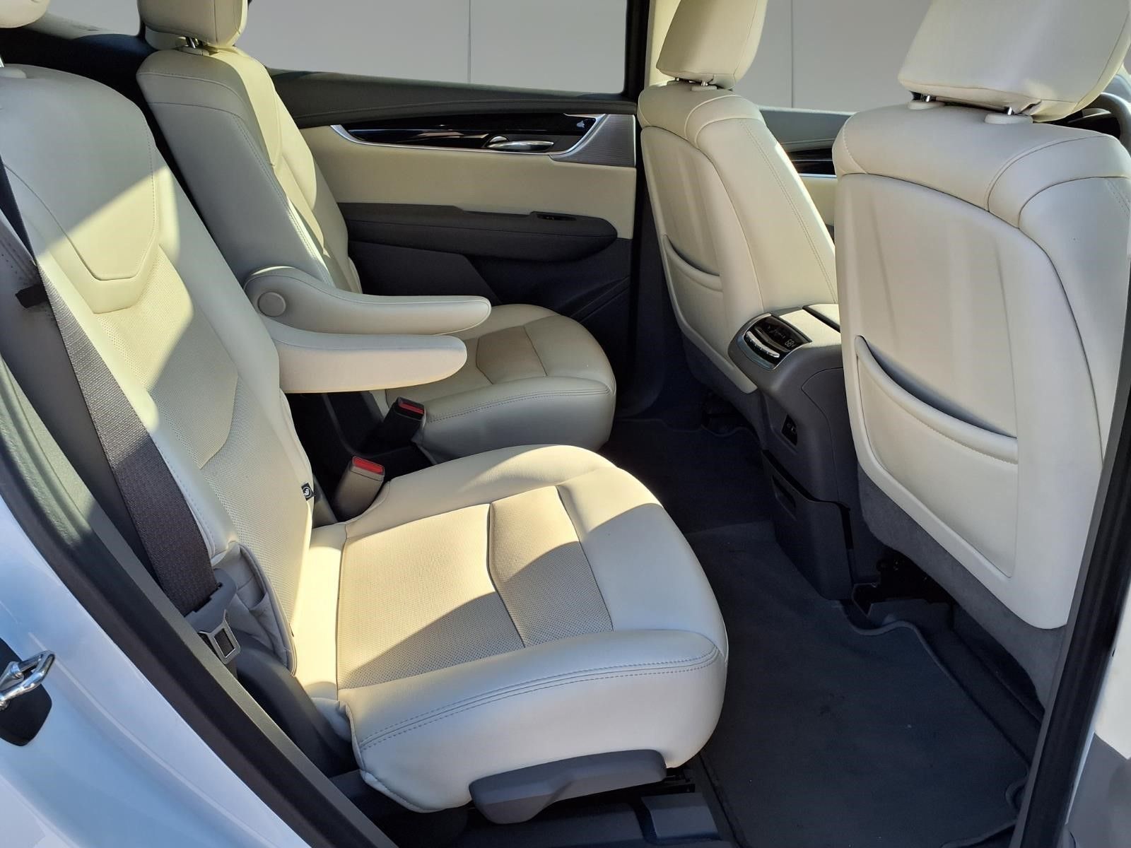 2023 Cadillac XT6 Premium Luxury White at Bayway Cadillac of The Woodlands