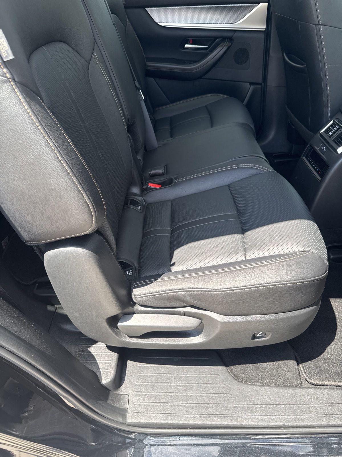 2025 Mazda CX-90 Preferred Package - Photo 28