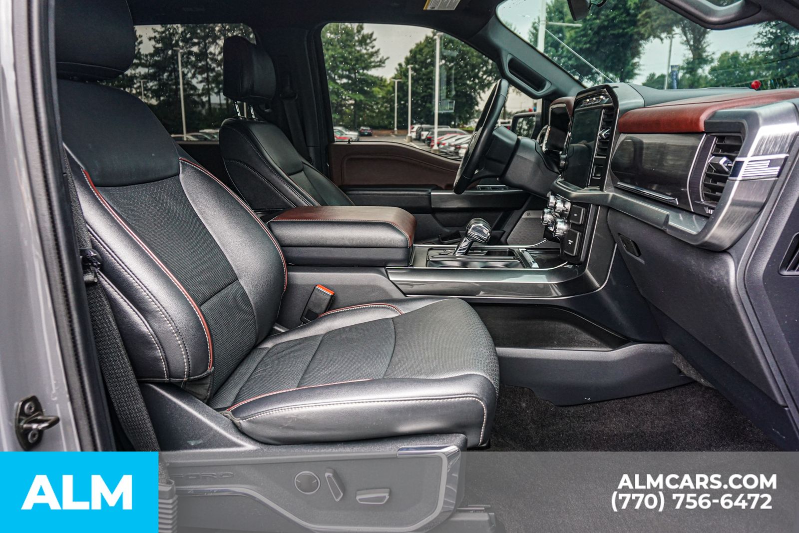 Used 2021  Ford Lariat image 23