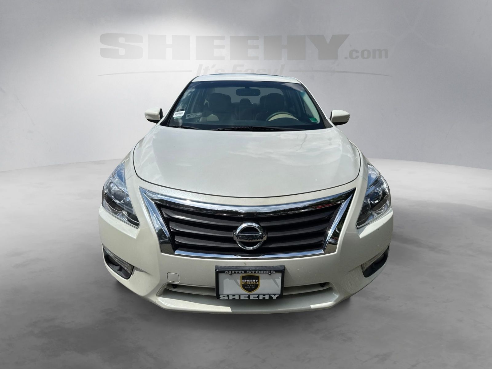Used 2015 Pearl White Nissan 2.5 SL image 17